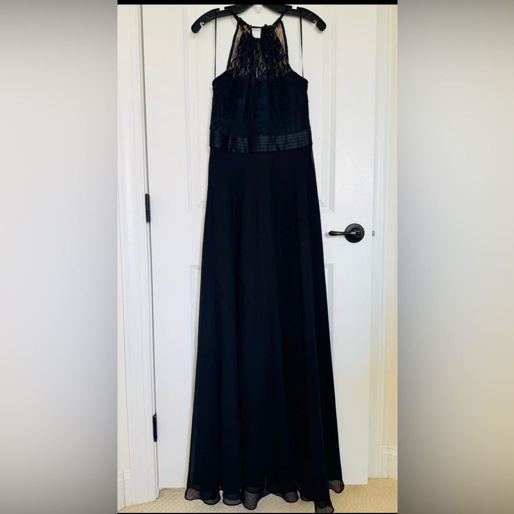 Elegant Black Lace Maxi Dress